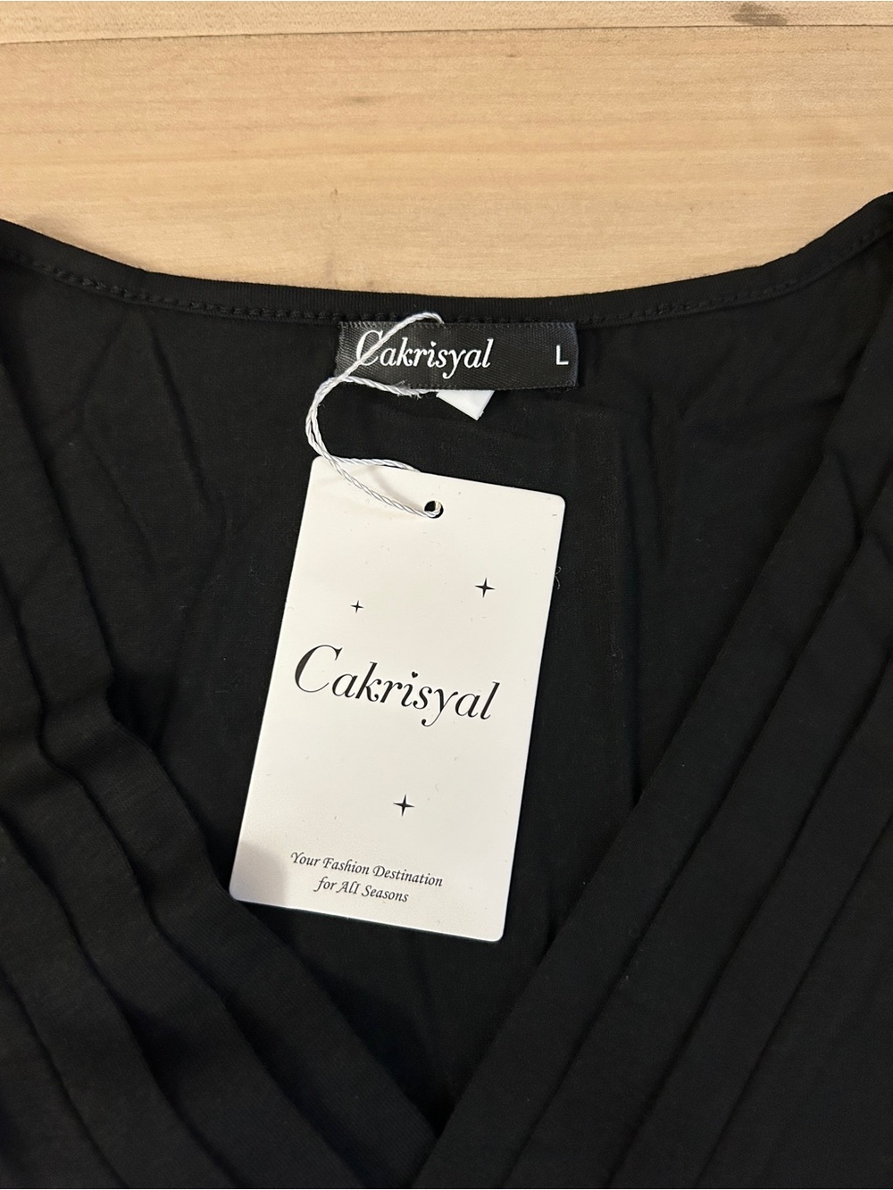 NWT Black V-Neck Top Cuffed Sleeves Stretchy Soft Large Comfy - Picture 6 of 9